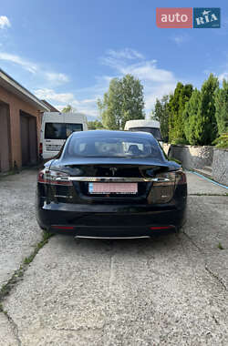 Ліфтбек Tesla Model S 2015 в 