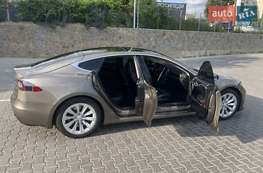 Ліфтбек Tesla Model S 2016 в 