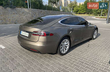 Ліфтбек Tesla Model S 2016 в 