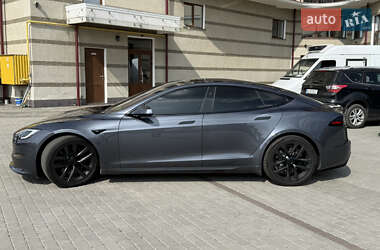 Лифтбек Tesla Model S 2022 в Львове