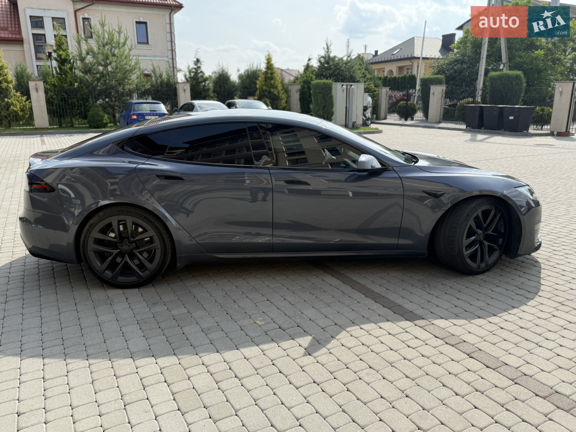 2022 Tesla Model S - мініатюра 13