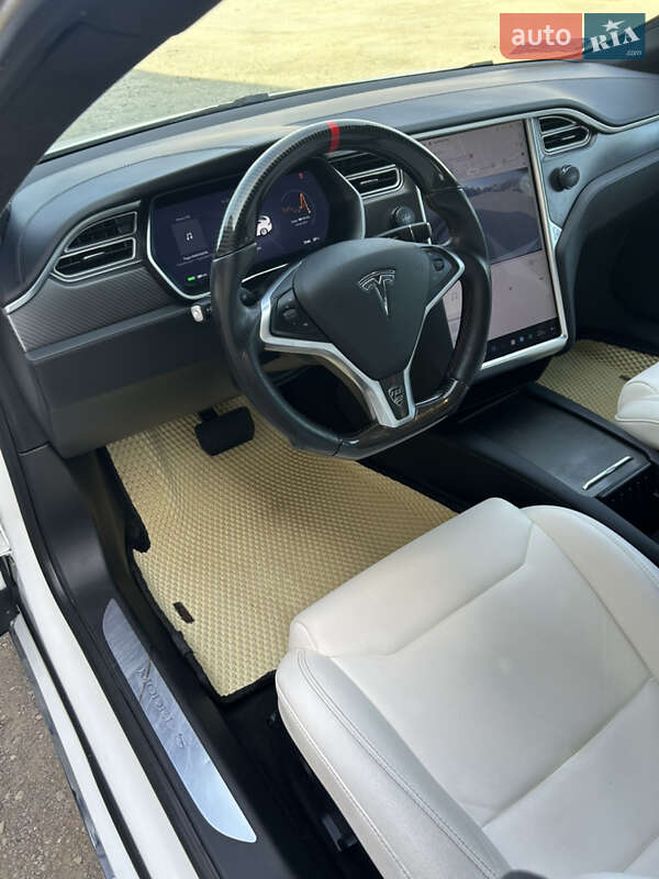 Ліфтбек Tesla Model S 2017 в Надвірній фото 7 Ліфтбек Tesla Model S 2017 в Надвірній