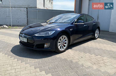 Лифтбек Tesla Model S 2013 в 