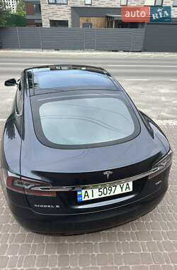 Лифтбек Tesla Model S 2018 в 