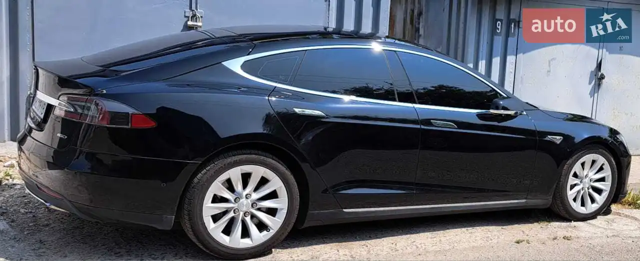 2015 Tesla Model S - мініатюра 18