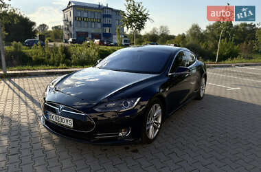 Лифтбек Tesla Model S 2013 в 