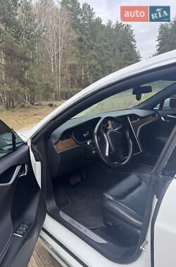 Лифтбек Tesla Model S 2020 в 