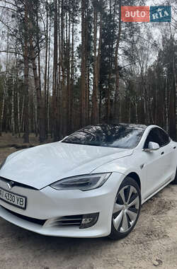 Лифтбек Tesla Model S 2020 в 