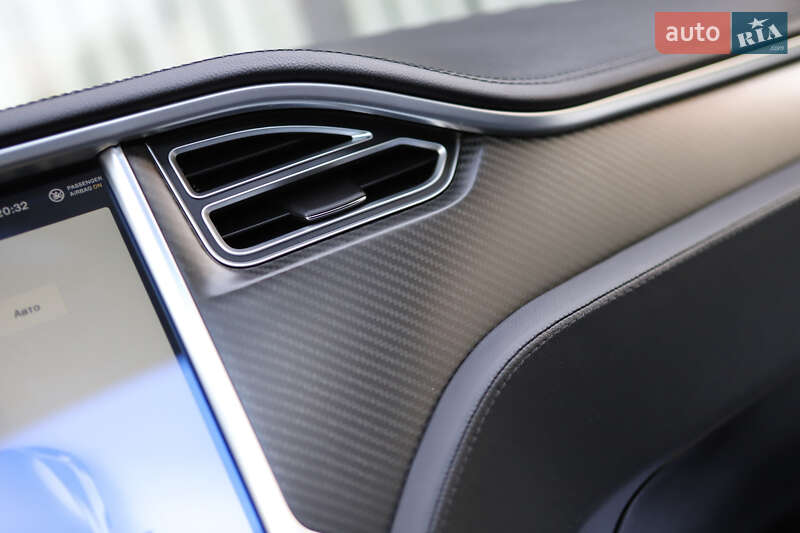 Лифтбек Tesla Model S 2014 в Дрогобыче