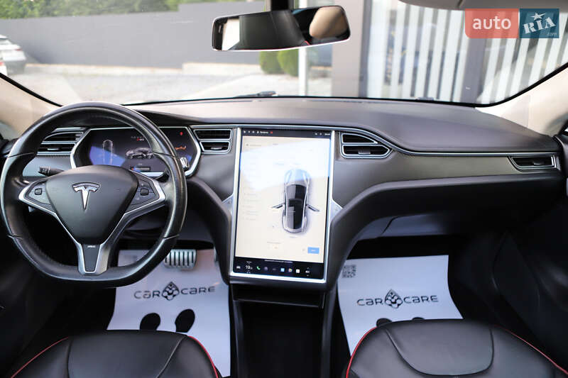 Лифтбек Tesla Model S 2014 в Дрогобыче