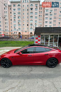 Лифтбек Tesla Model S 2018 в 