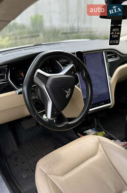 Ліфтбек Tesla Model S 2015 в 