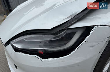 Лифтбек Tesla Model S 2021 в 