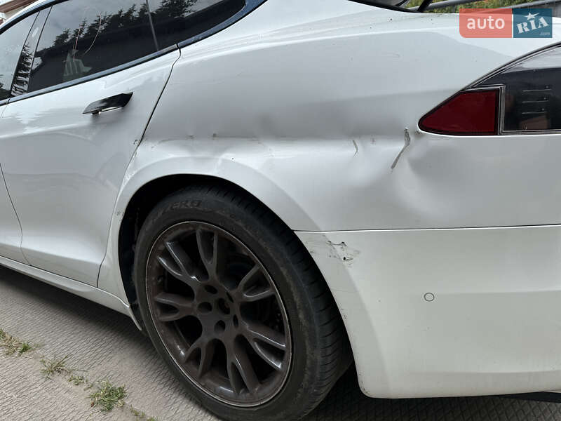 Лифтбек Tesla Model S 2021 в Владимире фото 10 Лифтбек Tesla Model S 2021 в Владимире