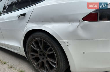 Лифтбек Tesla Model S 2021 в 
