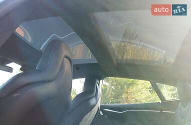 Лифтбек Tesla Model S 2016 в 