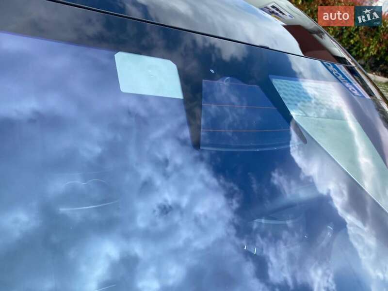 Ліфтбек Tesla Model S 2018 в Києві