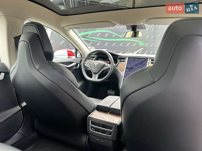 Ліфтбек Tesla Model S 2018 в Києві