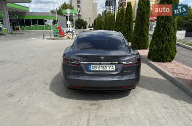 Ліфтбек Tesla Model S 2020 в 