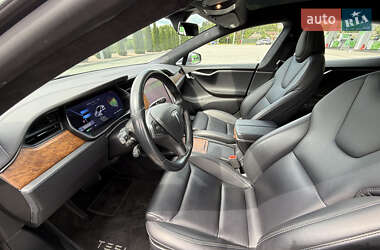 Ліфтбек Tesla Model S 2020 в 