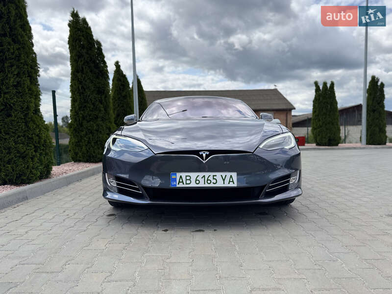 Ліфтбек Tesla Model S 2020 в Вінниці фото 3 Ліфтбек Tesla Model S 2020 в Вінниці
