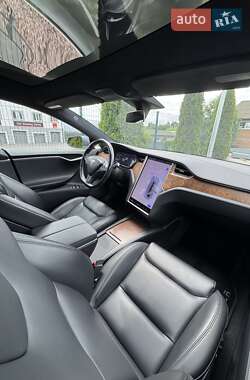 Ліфтбек Tesla Model S 2020 в 