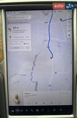 Ліфтбек Tesla Model S 2020 в 