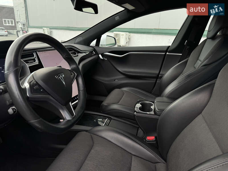 Лифтбек Tesla Model S 2017 в Виннице фото 16 Лифтбек Tesla Model S 2017 в Виннице