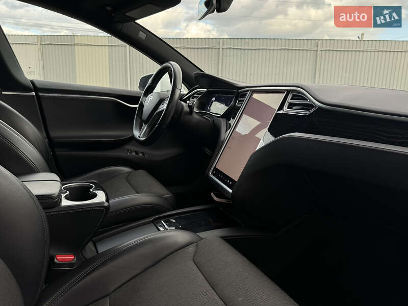 Лифтбек Tesla Model S 2017 в Виннице фото 20 Лифтбек Tesla Model S 2017 в Виннице