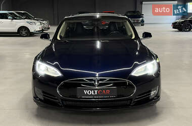 Лифтбек Tesla Model S 2014 в 