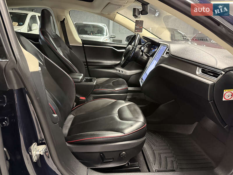 Ліфтбек Tesla Model S 2014 в Володимирі