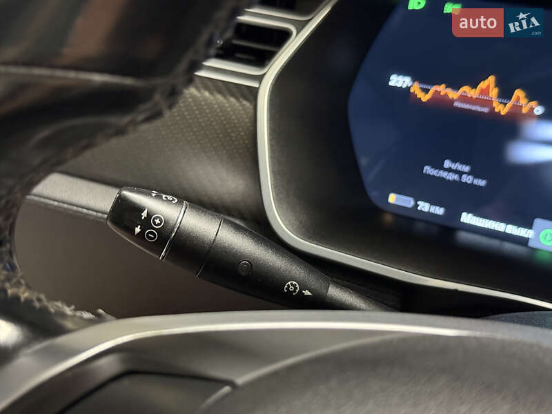 Ліфтбек Tesla Model S 2014 в Володимирі