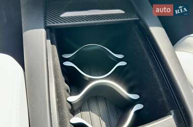 Лифтбек Tesla Model S 2018 в 
