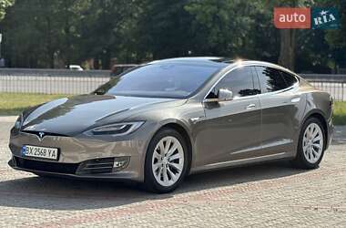 Лифтбек Tesla Model S 2016 в 