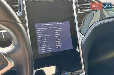 Лифтбек Tesla Model S 2016 в 