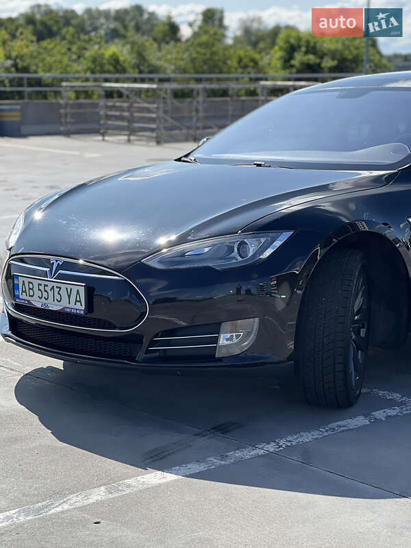 Лифтбек Tesla Model S 2013 в Киеве