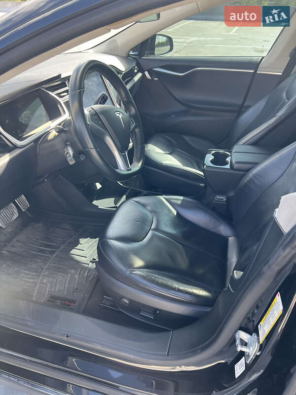 Лифтбек Tesla Model S 2013 в Киеве