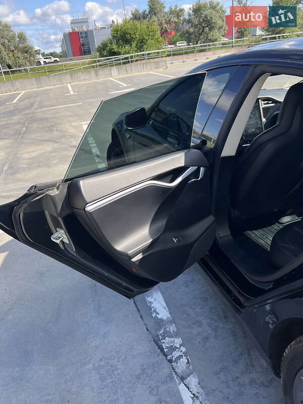 Лифтбек Tesla Model S 2013 в Киеве