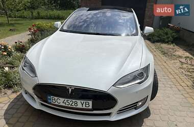 Ліфтбек Tesla Model S 2014 в 