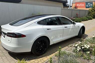 Ліфтбек Tesla Model S 2014 в 