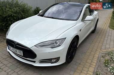 Ліфтбек Tesla Model S 2014 в 
