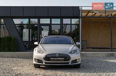 Лифтбек Tesla Model S 2012 в 