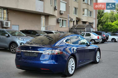 Лифтбек Tesla Model S 2018 в 