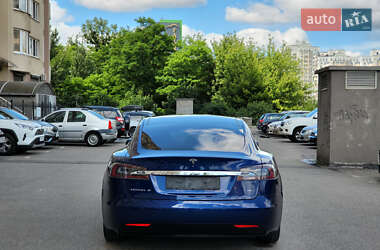 Лифтбек Tesla Model S 2018 в 