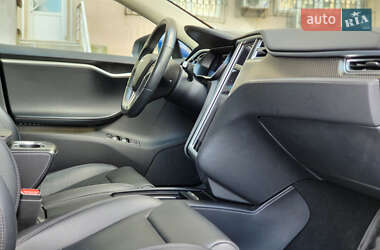 Лифтбек Tesla Model S 2018 в 