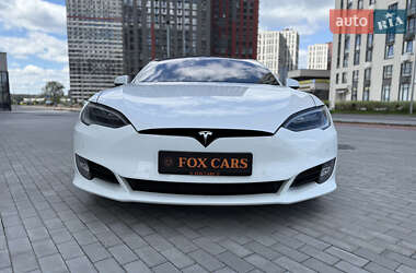 Лифтбек Tesla Model S 2019 в 
