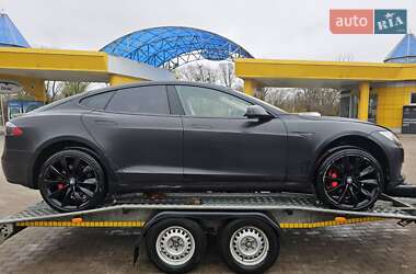 Лифтбек Tesla Model S 2014 в 