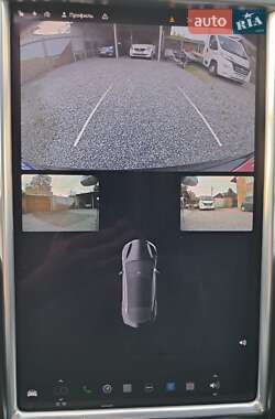 Лифтбек Tesla Model S 2018 в 