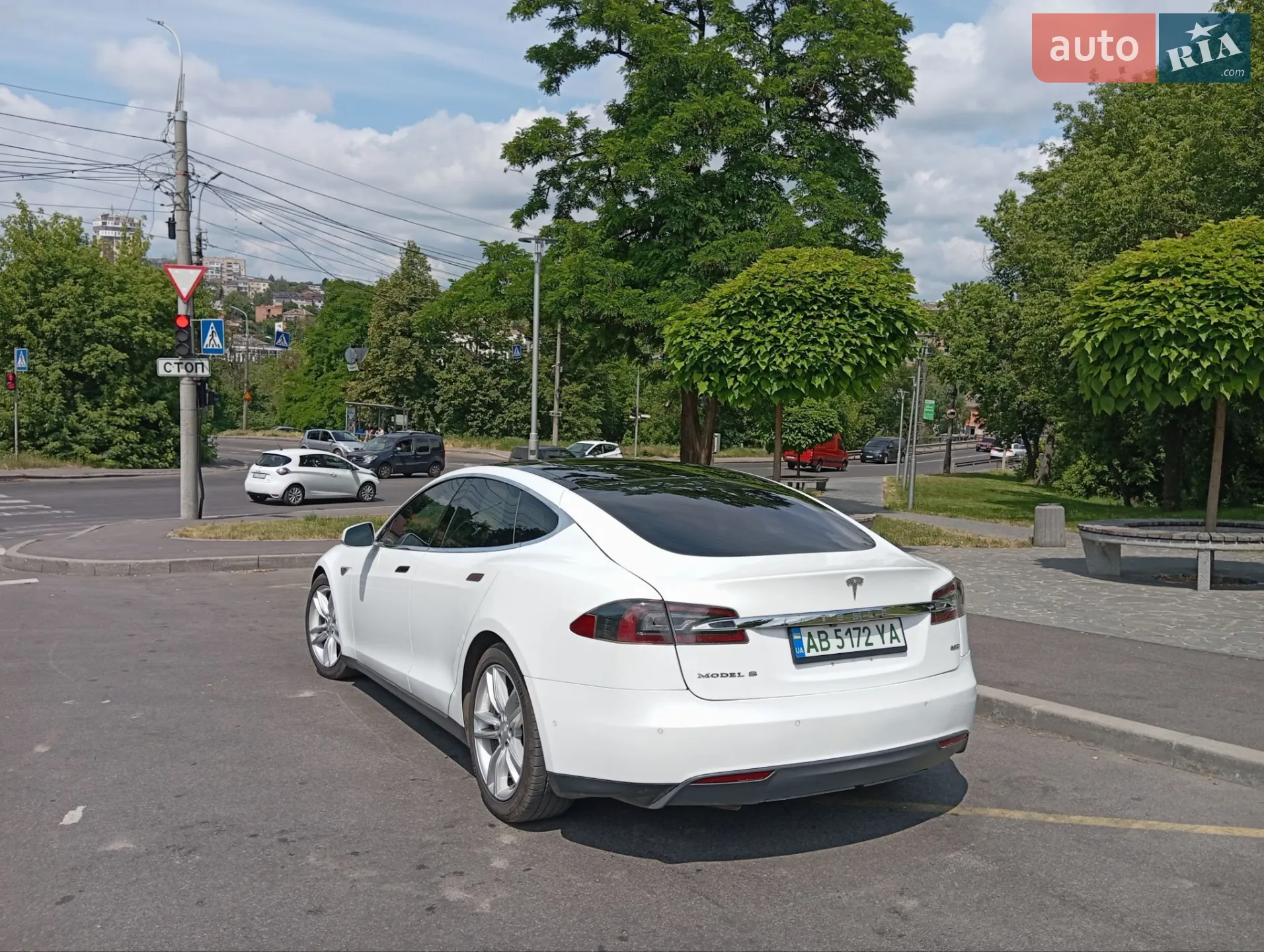 2015 Tesla Model S - мініатюра 24