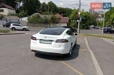 Ліфтбек Tesla Model S 2015 в Вінниці